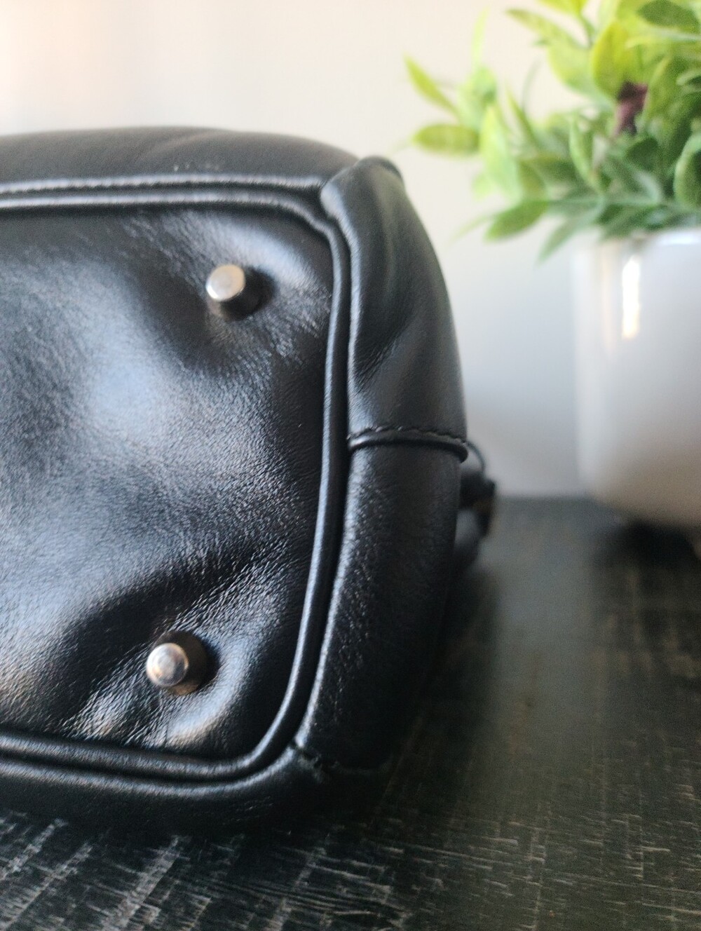 Roots Black Leather Satchel Crossbody Bag - Picture 7 of 9